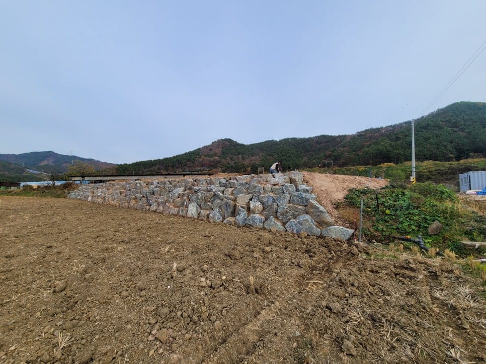 [고성 월흥리] 002_대지 조성 및 기초공사